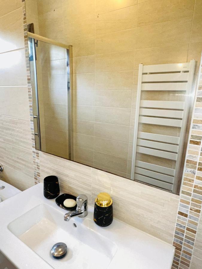בזונס Jabeen'S House Bedroom 1 מראה חיצוני תמונה